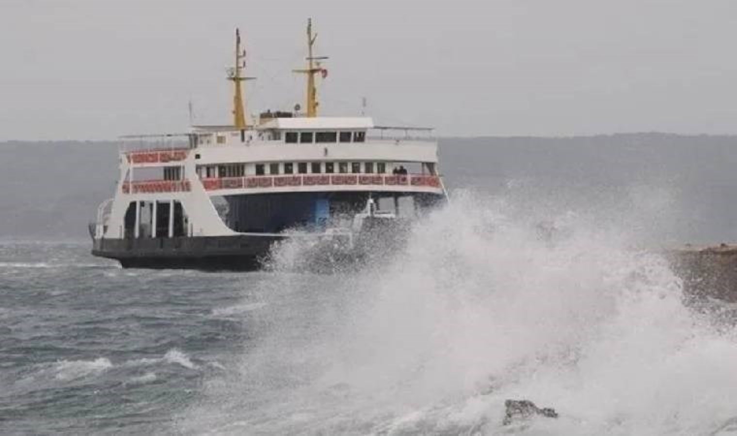 İstanbul’da bazı vapur seferleri iptal edildi!